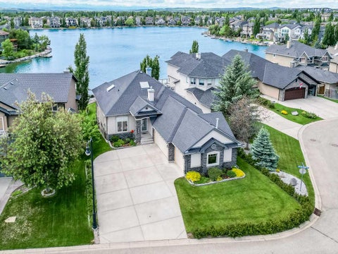 Photo of 246 Crystal Shores Drive, Okotoks, AB T1S 2C5 (MLS # A2322355)
