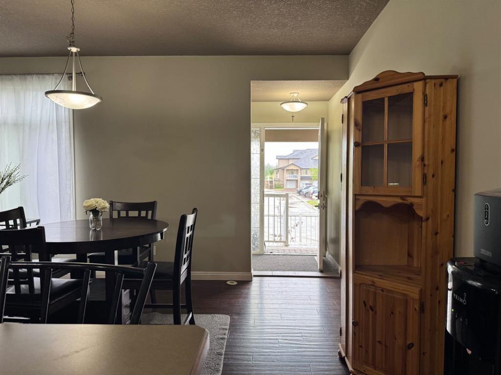 105 Fontaine Crescent SE 101