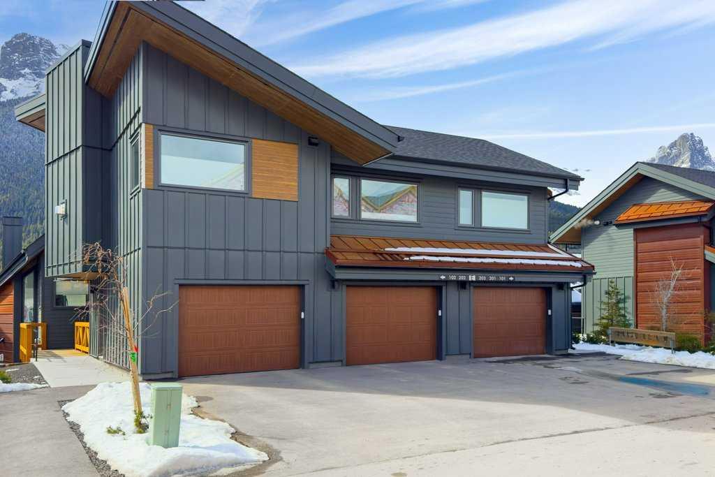1200 Three Sisters Parkway 201E