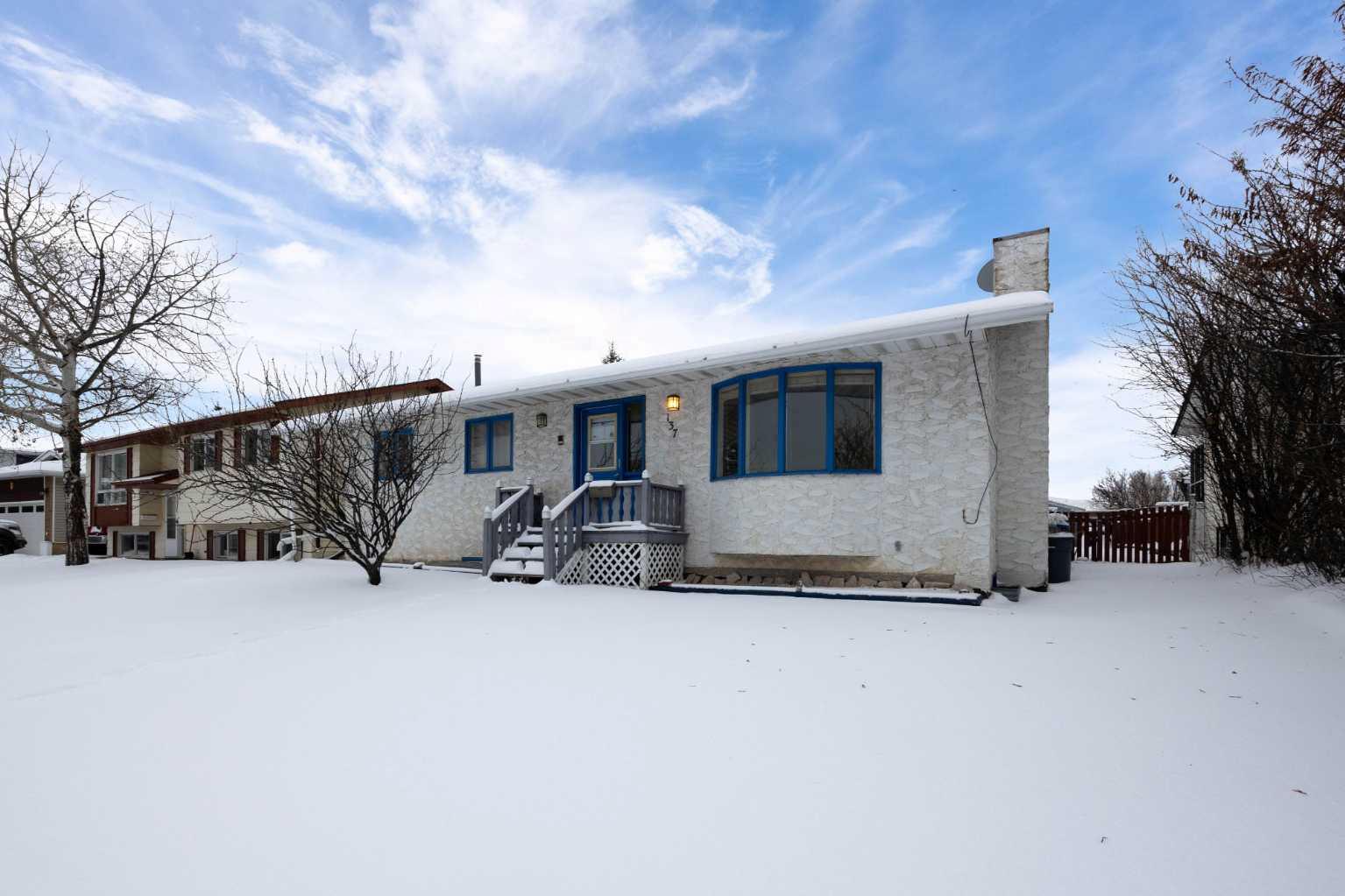 137 Parmenter Crescent