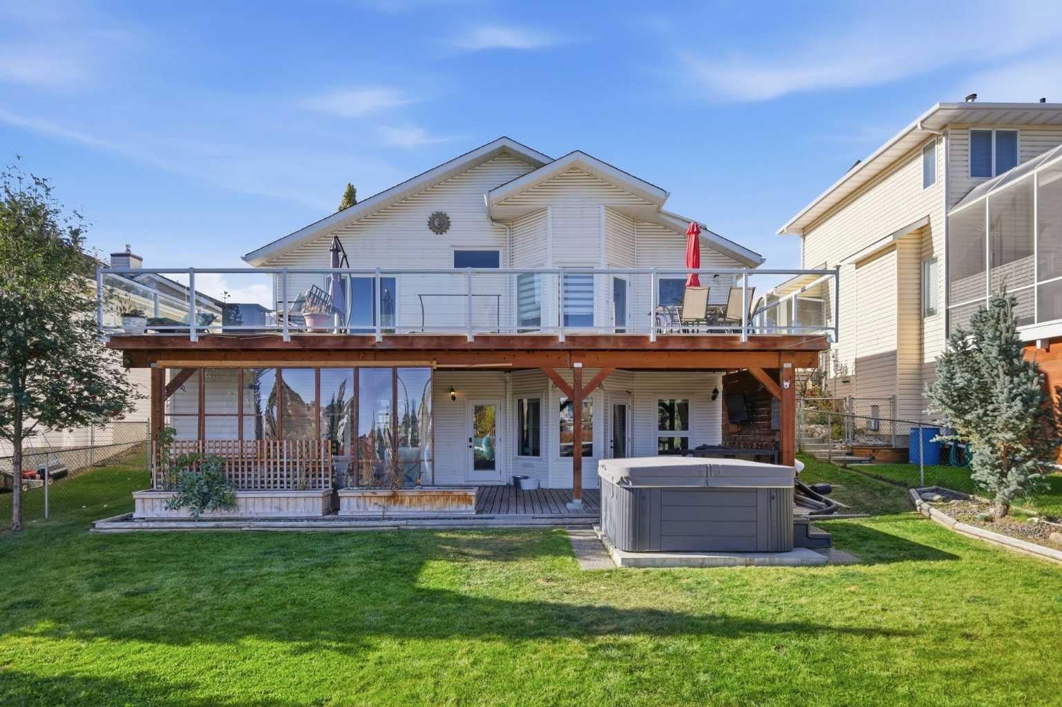 5 Riverview Court