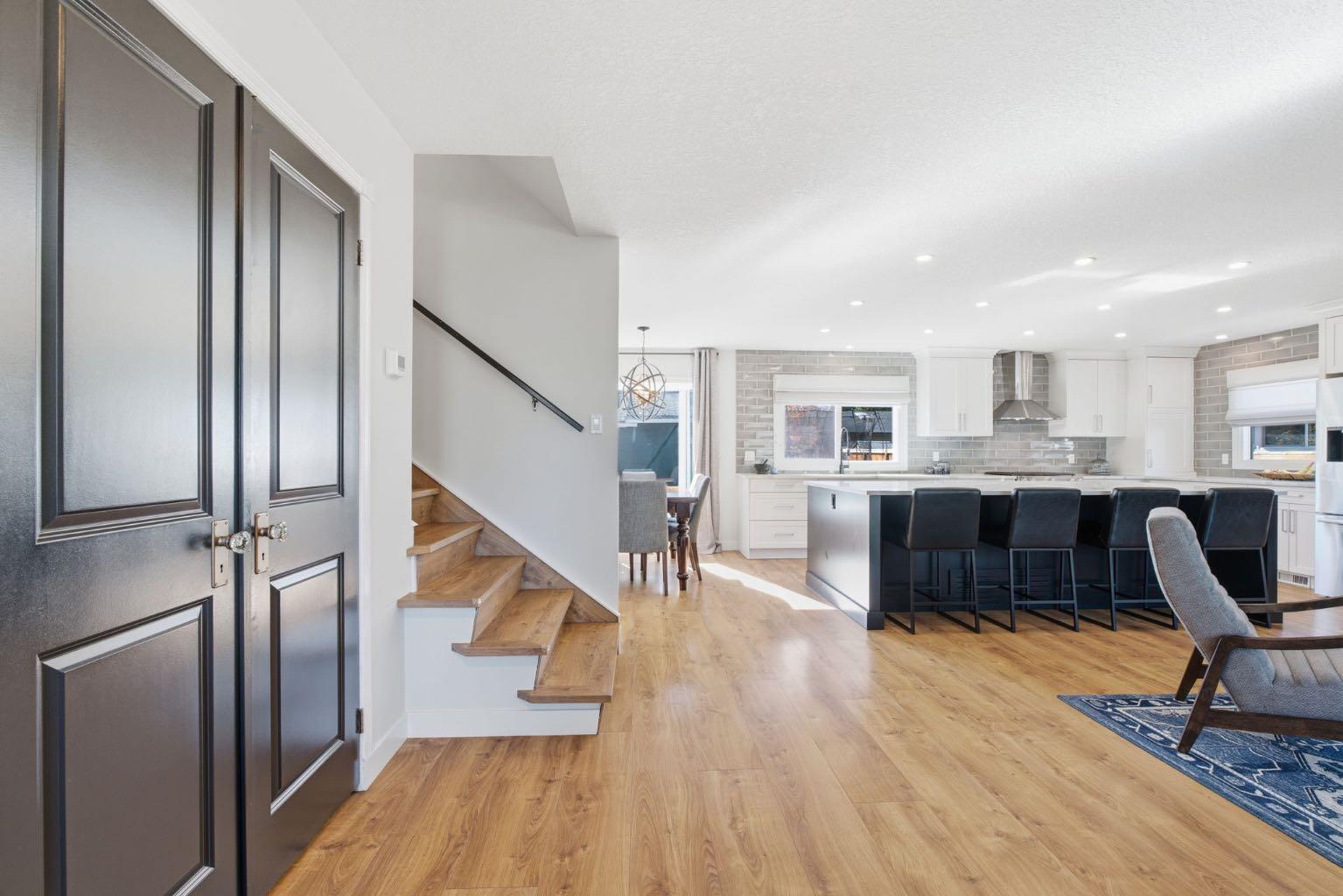 543 Willingdon Boulevard SE