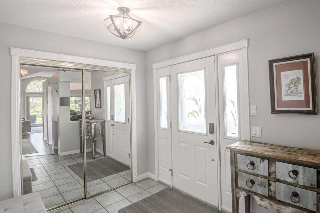 Photo of 226016 76 Street E, Rural Foothills County, AB T1S 3W2 (MLS # A2330468)