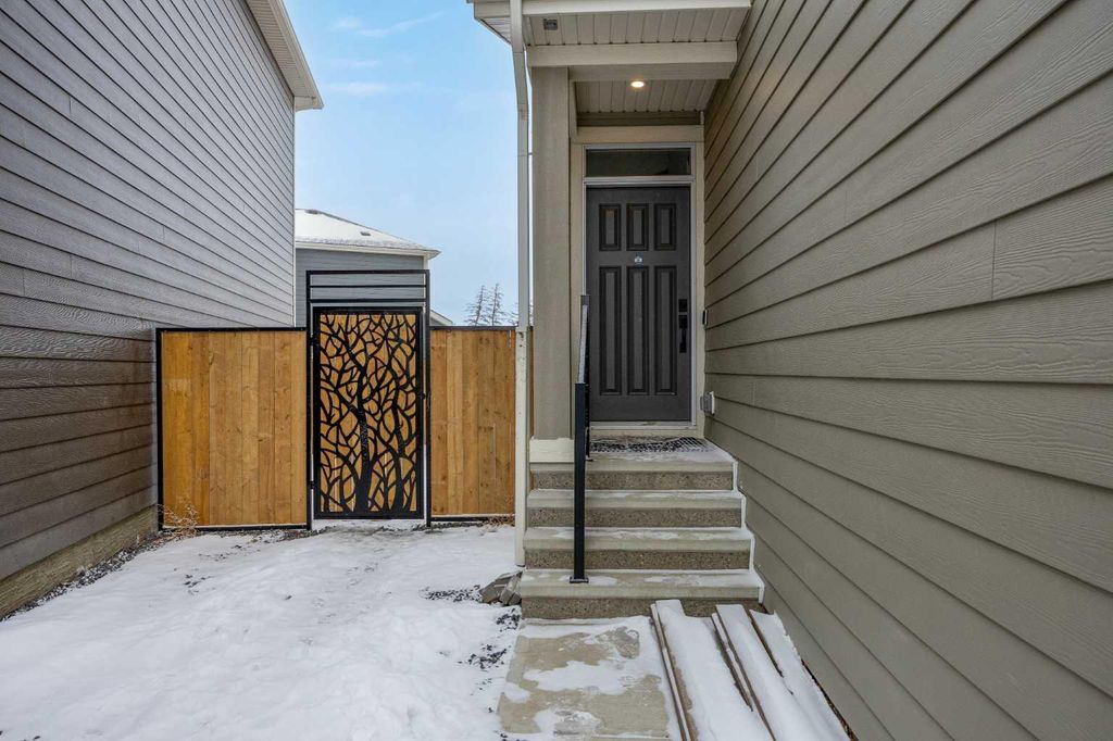 Photo of 16 Magnolia Bay SE, Calgary, AB T3M 3M9 (MLS # A2274748)