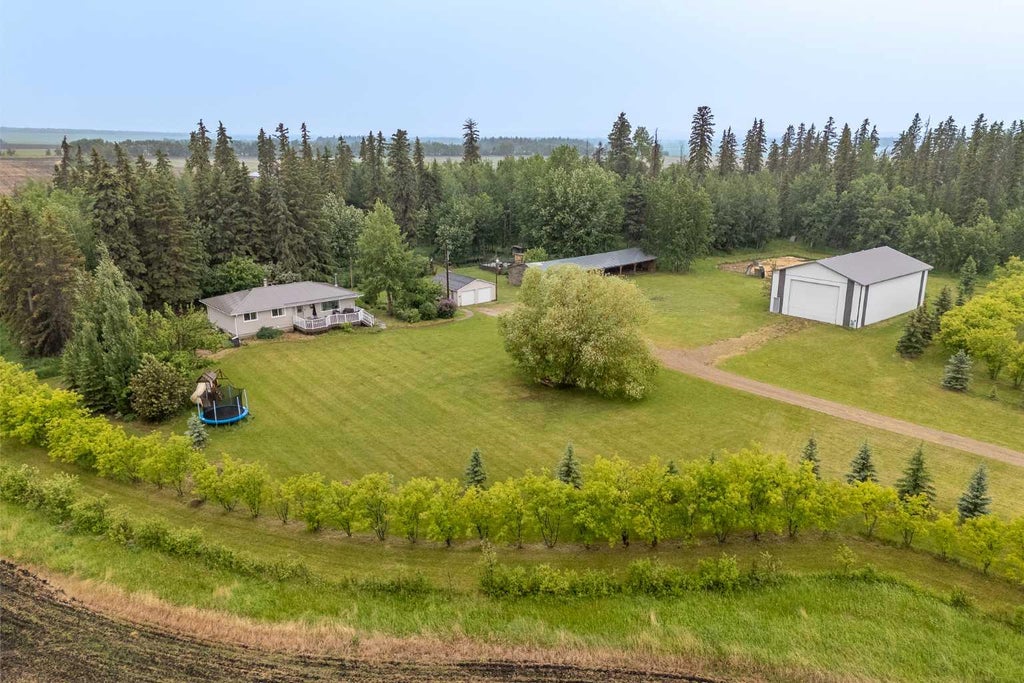 Photo of 56208 RR 81, Rural Lac Ste. Anne County, AB T0E 1N0 (MLS # A2326591)