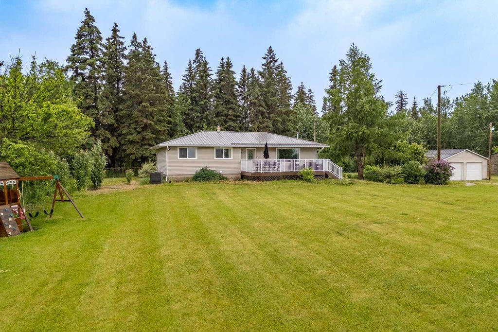 Photo of 56208 RR 81, Rural Lac Ste. Anne County, AB T0E 1N0 (MLS # A2326591)