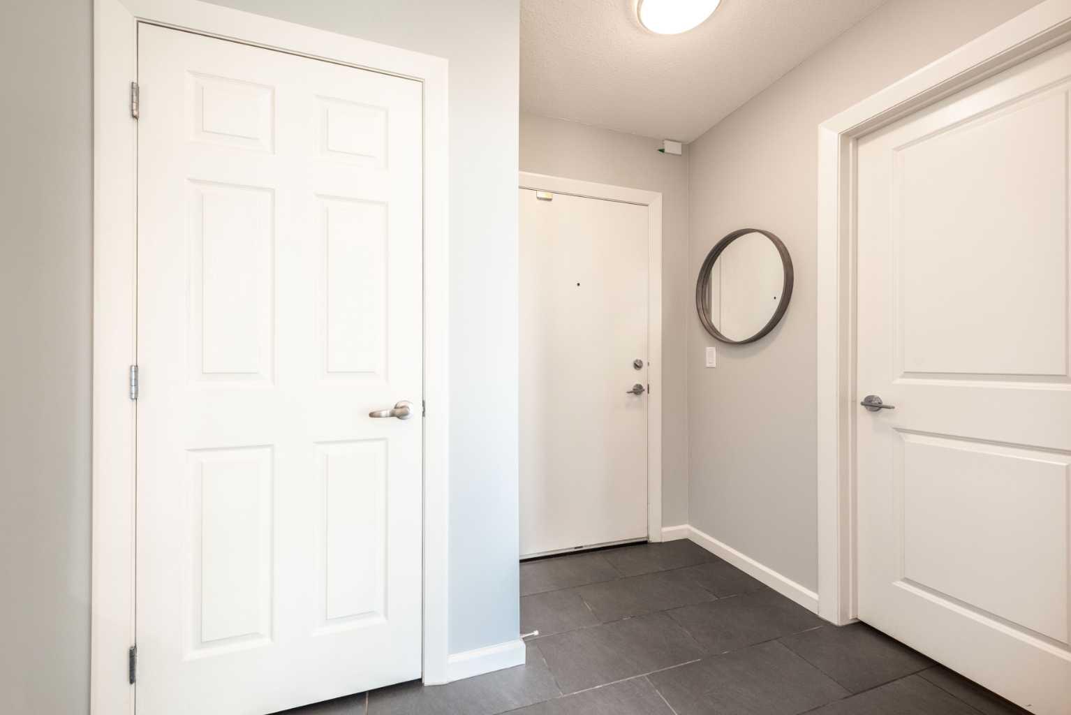 211 13 Avenue SE 1307