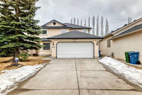 668 Scimitar Bay NW Calgary AB T3L 2B2