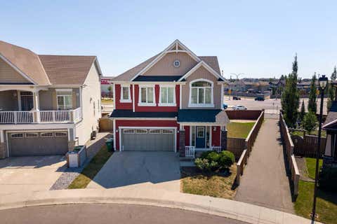 Photo of 596 Windbrook Heights, Airdrie, AB T4B 3V9 (MLS # A2332729)