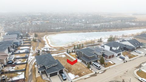 Photo of 73 Valli Close, Sylvan Lake, AB T4S 0P2 (MLS # A2294798)