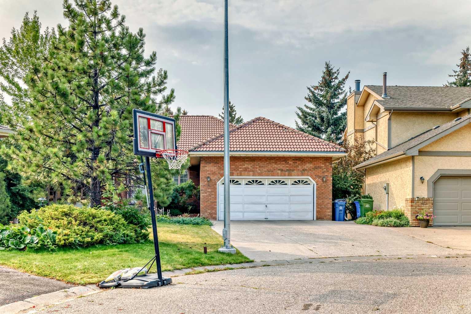 131 Varsity Estates Terrace NW