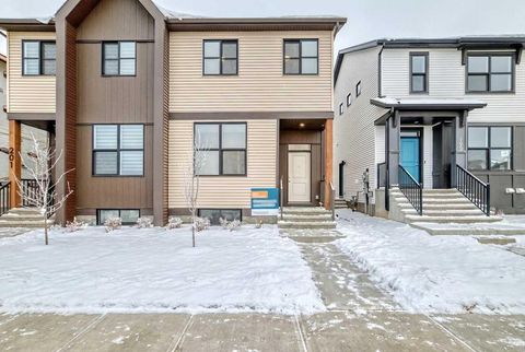 197 Hotchkiss Road SE Calgary AB T3S 0T9