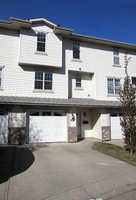 Photo of 15 Kerry Wood Mews, Red Deer, AB T4N 7B8 (MLS # A2338010)