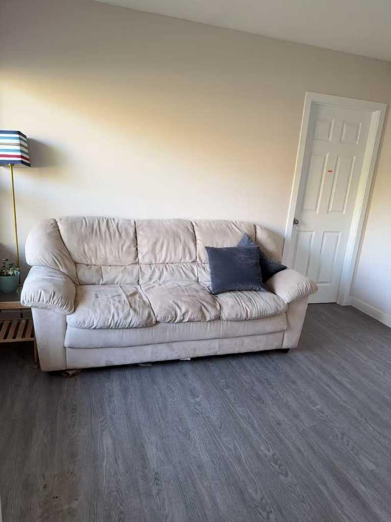 3727 Valdes Place NW