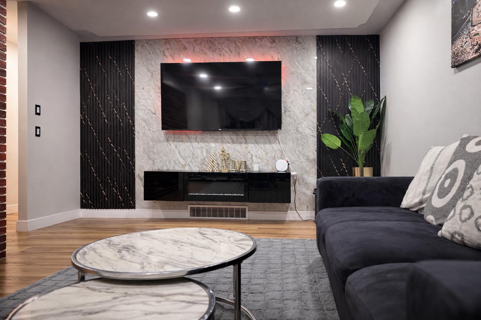 6003 Pinepoint Drive NE