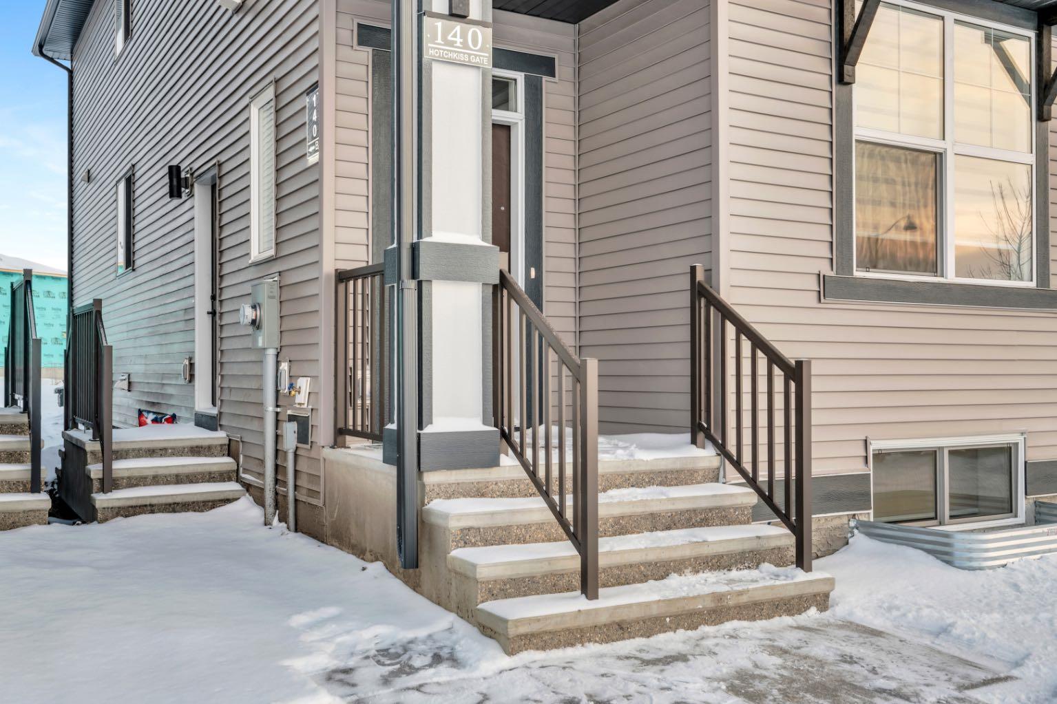 140 Hotchkiss Gate SE