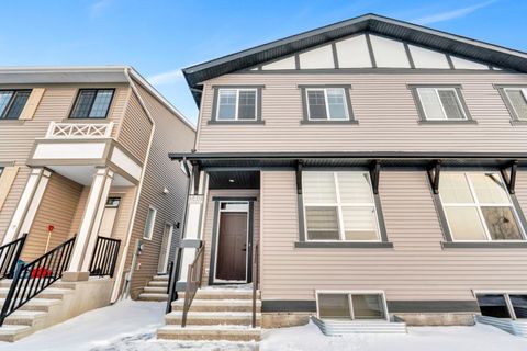 140 Hotchkiss Gate SE Calgary AB T3S 0G1