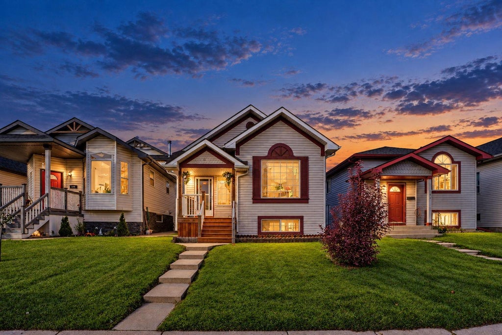 Photo of 177 Erin Circle SE, Calgary, AB T2B 3H8 (MLS # A2349920)