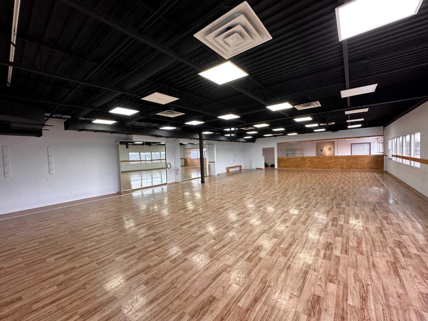 6036 3 Street SW 201