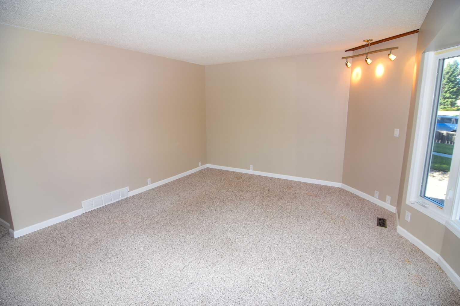 248 Bracewood Road SW