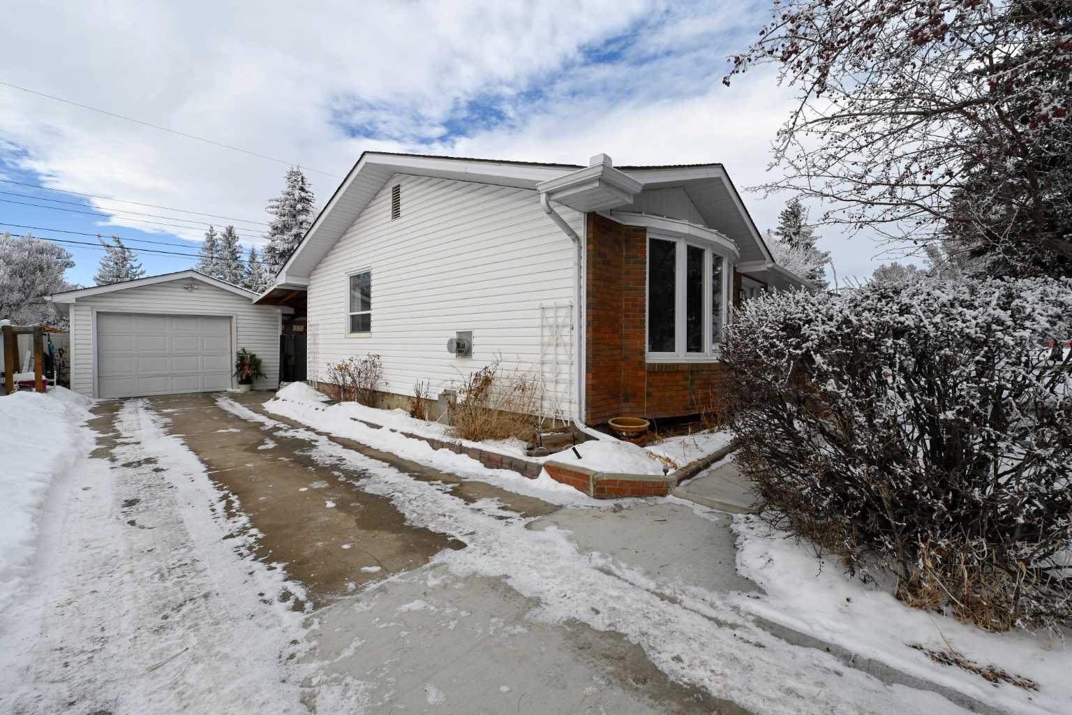 6415 Lombardy Crescent SW