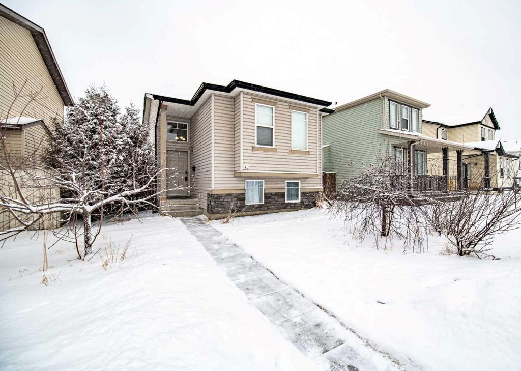 Photo of 42 Johns Street, Red Deer, AB T4P 4C8 (MLS # A2292356)