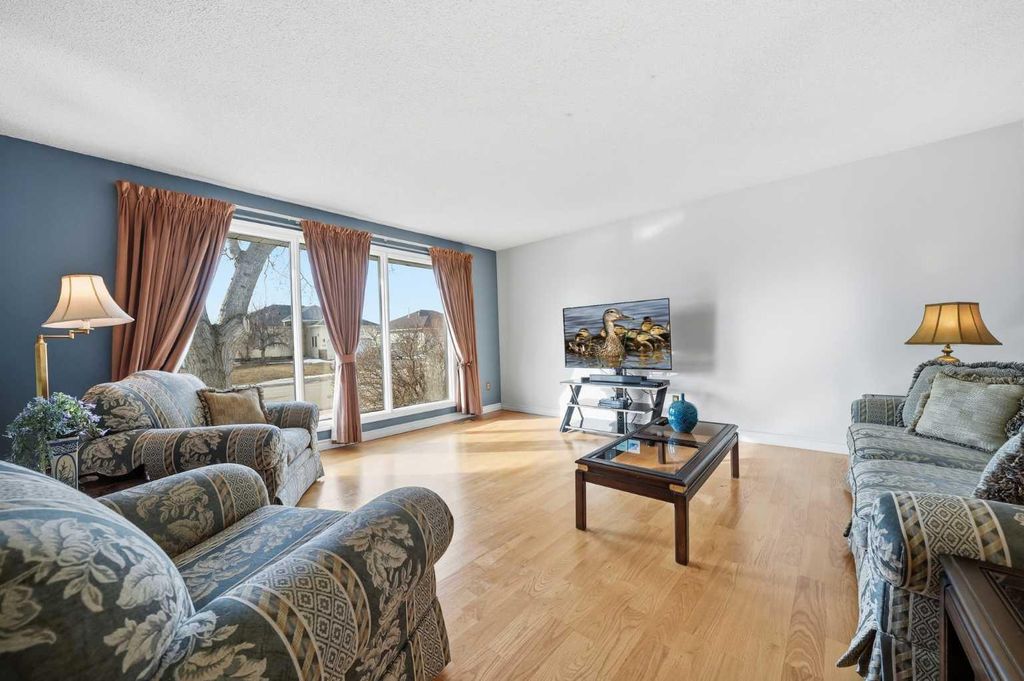 Photo of 14 Rasmussen Place, Standard, AB T0J 3G0 (MLS # A2291646)