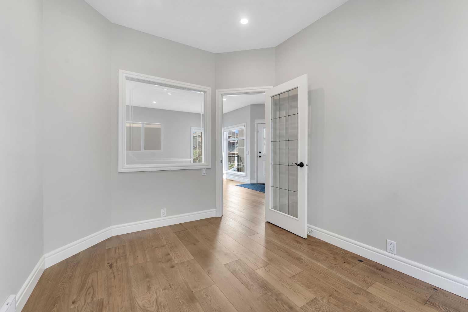 202 Coral Reef Manor NE