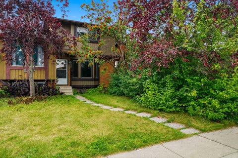 Photo of 4235 49 Street NE, Calgary, AB T1Y 4T6 (MLS # A2342913)
