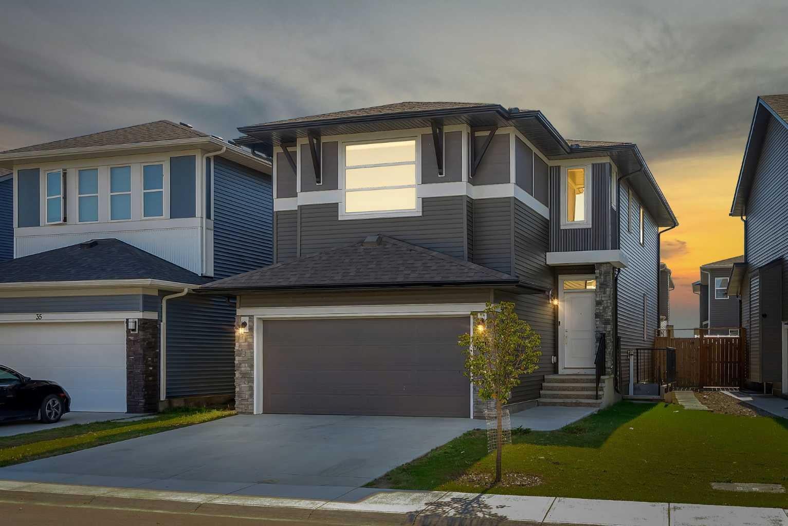 31 Corner Meadows Grove NE