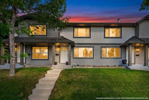 Photo of 538 Woodbine Boulevard SW, Calgary, AB T2W 4Z9 (MLS # A2324130)