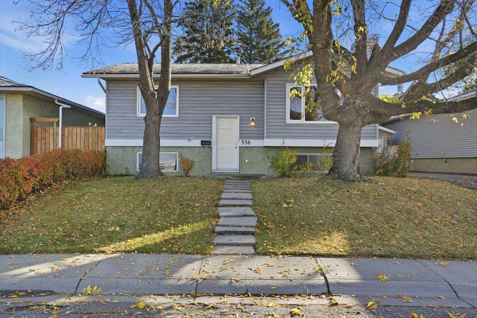556 Lysander Drive SE