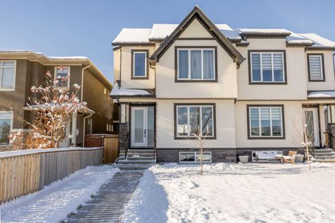 4635 79 Street NW Calgary AB T3B 2P1