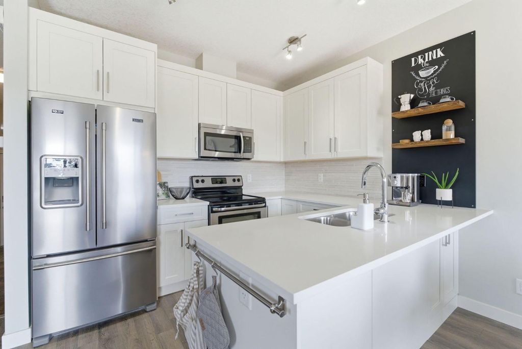 Photo of 1208 Jumping Pound Common, Cochrane, AB T4C 2L1 (MLS # A2294424)