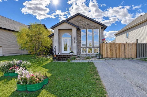 Photo of 9319 99 Avenue, Wembley, AB T0H 3S0 (MLS # A2350854)