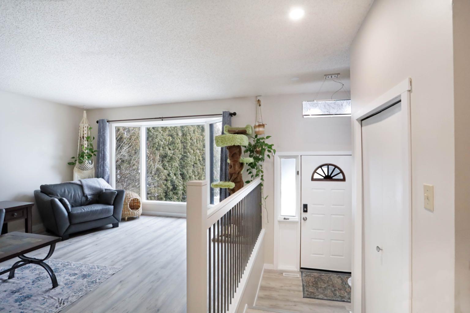 5 Fairview Crescent E