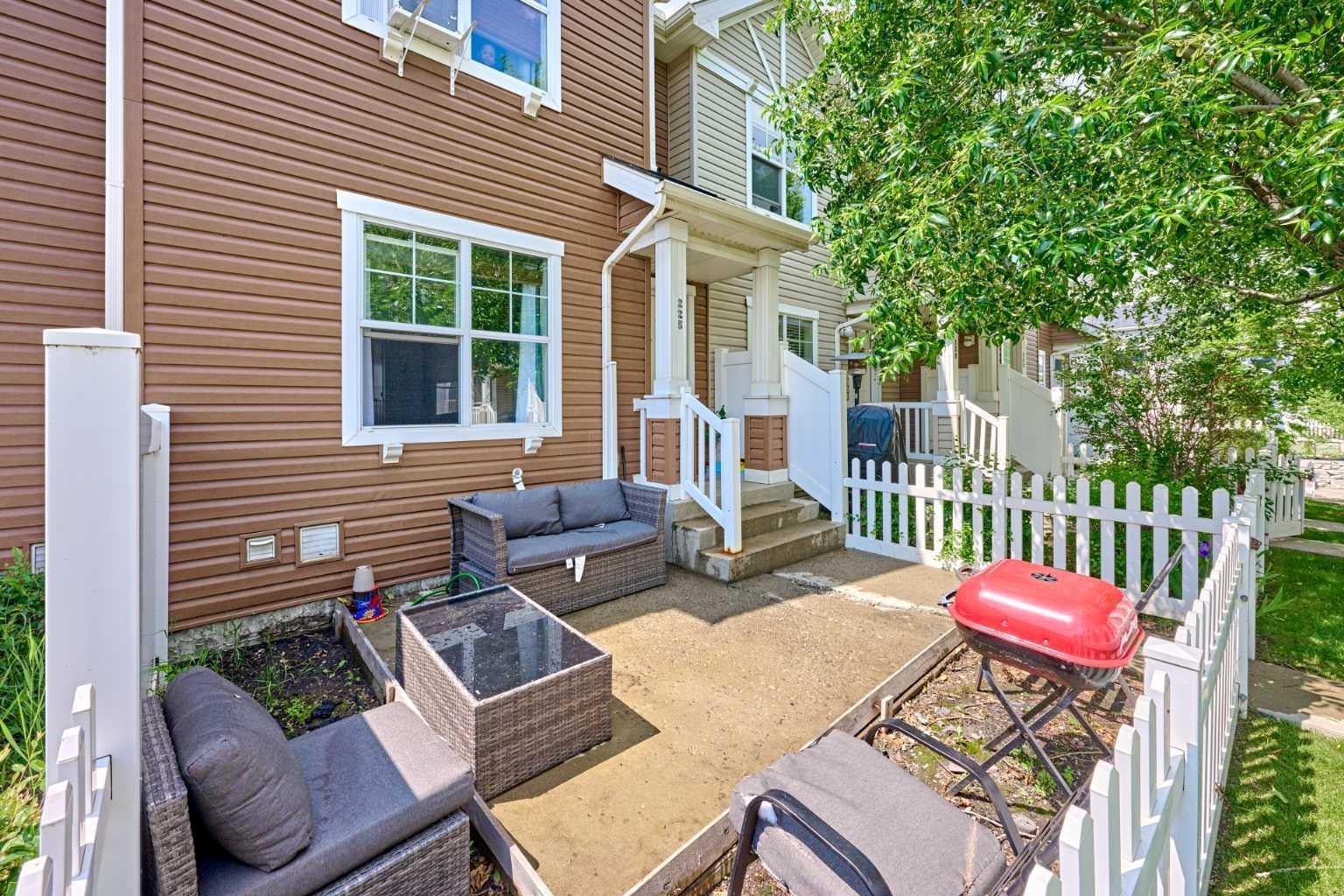 225 ELGIN Gardens SE