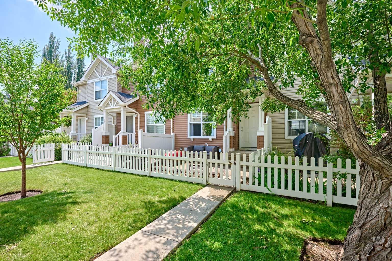 225 ELGIN Gardens SE