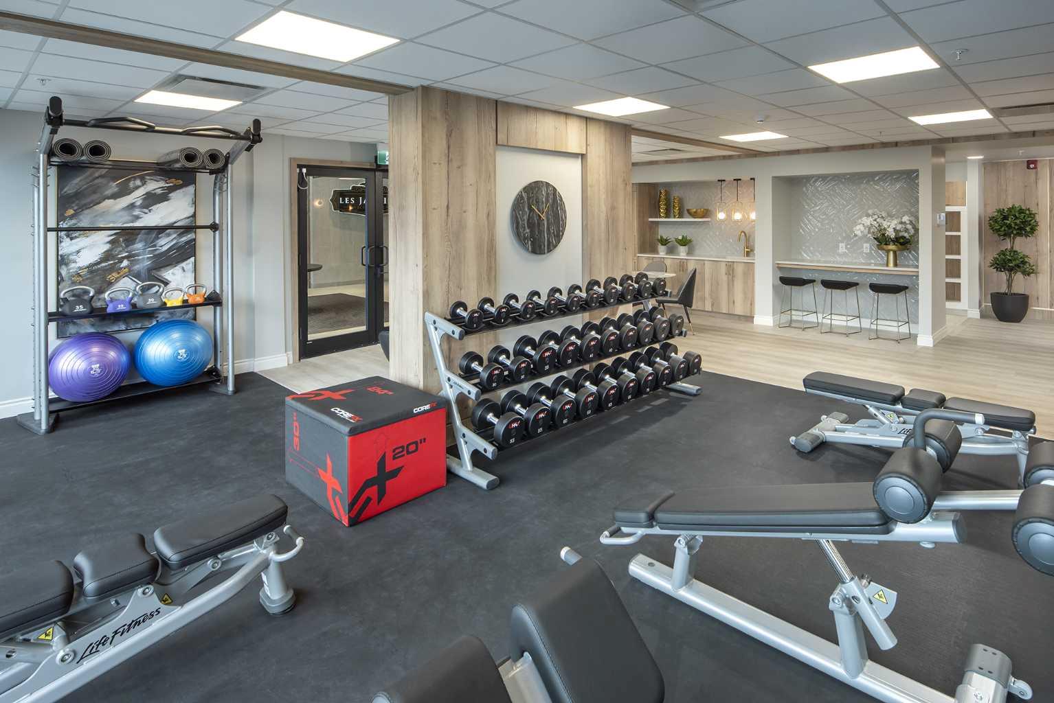 255 Les Jardins Park SE 101