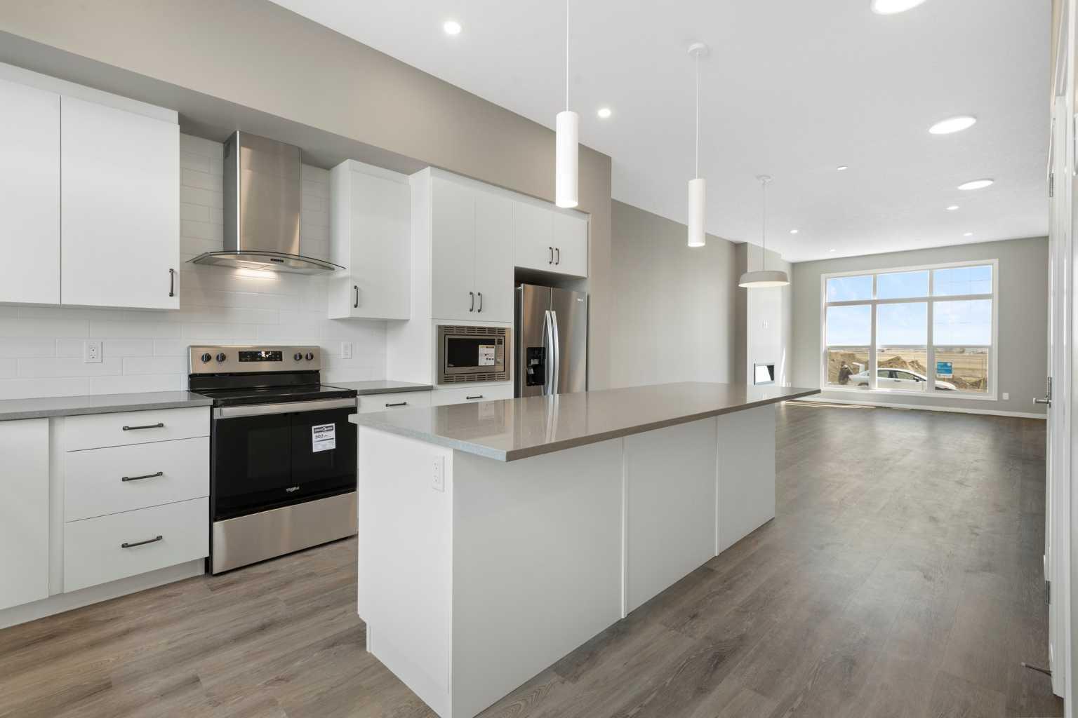 415 Hotchkiss Manor SE