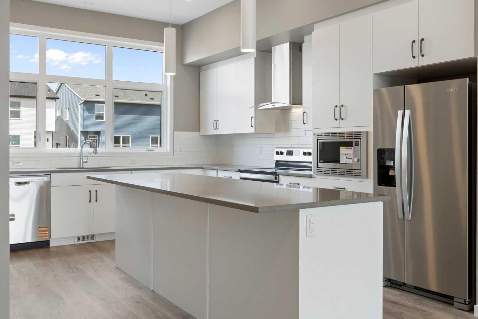 415 Hotchkiss Manor SE