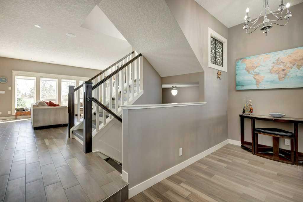 1233 Hillcrest Manor Estate