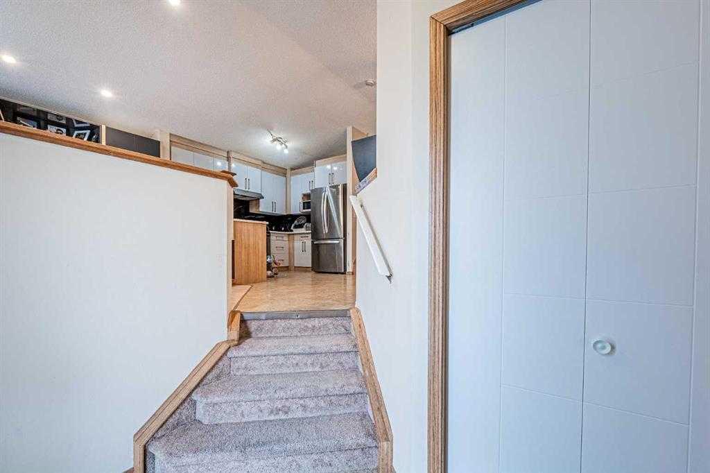 65 Martinvalley Road NE