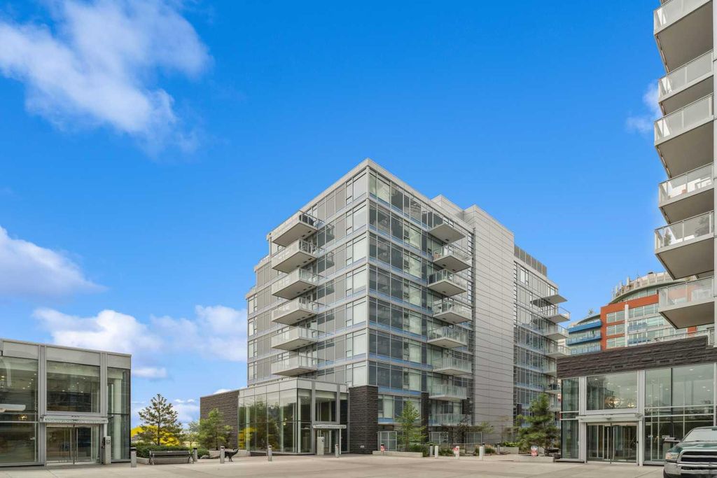 Photo of 118 Waterfront Court SW #607, Calgary, AB T2P 1K8 (MLS # A2254689)