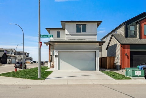 Photo of 2 Miners Road W, Lethbridge, AB T1J 5S6 (MLS # A2353058)
