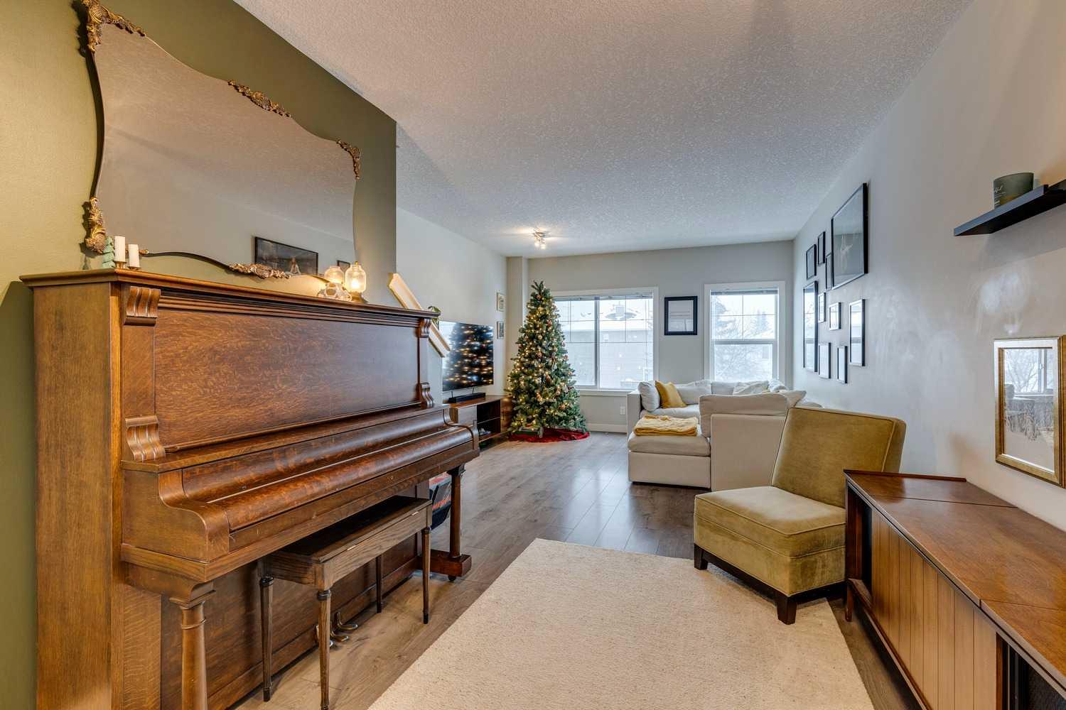 2103 Jumping Pound Common