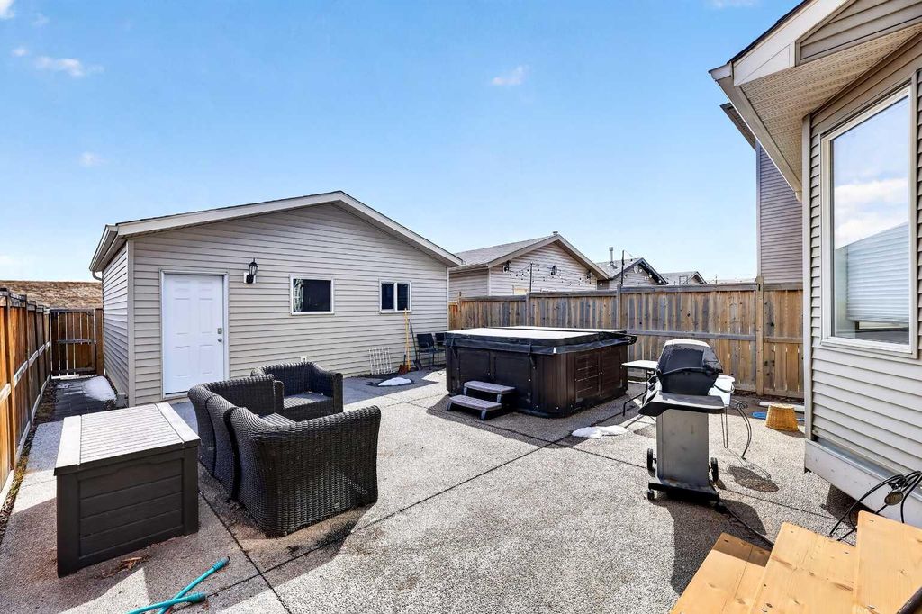 Photo of 336 Cranberry Circle SE, Calgary, AB T3M 1E4 (MLS # A2300810)
