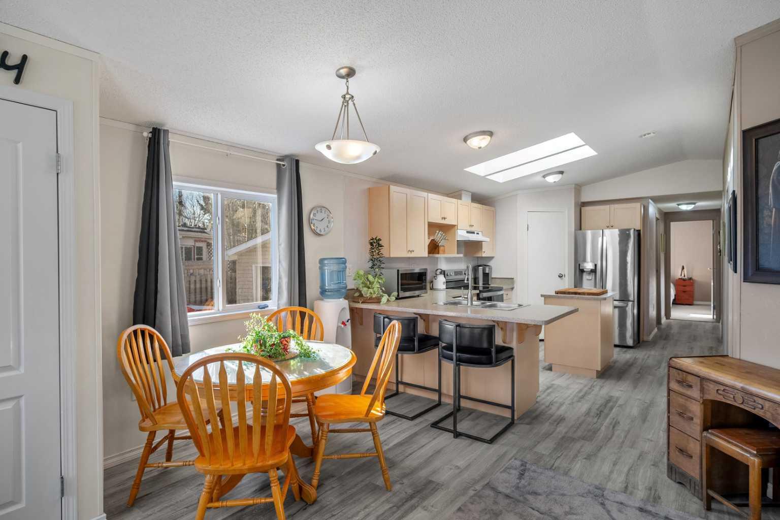 220 Big Hill Place SE