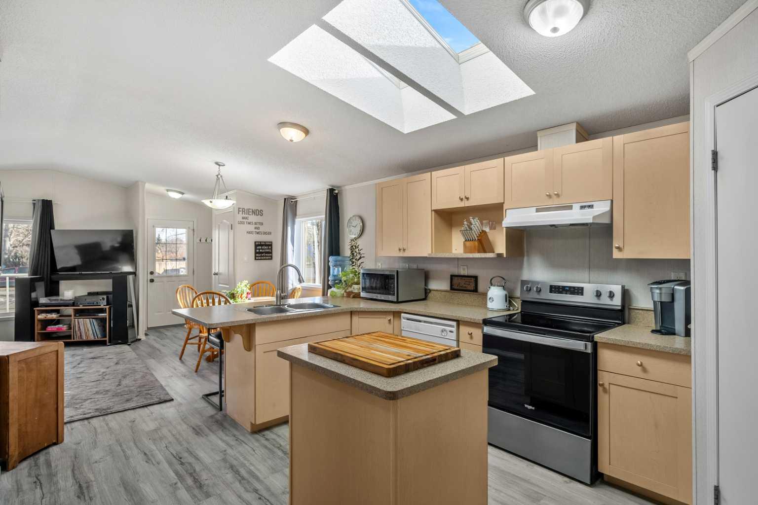 220 Big Hill Place SE