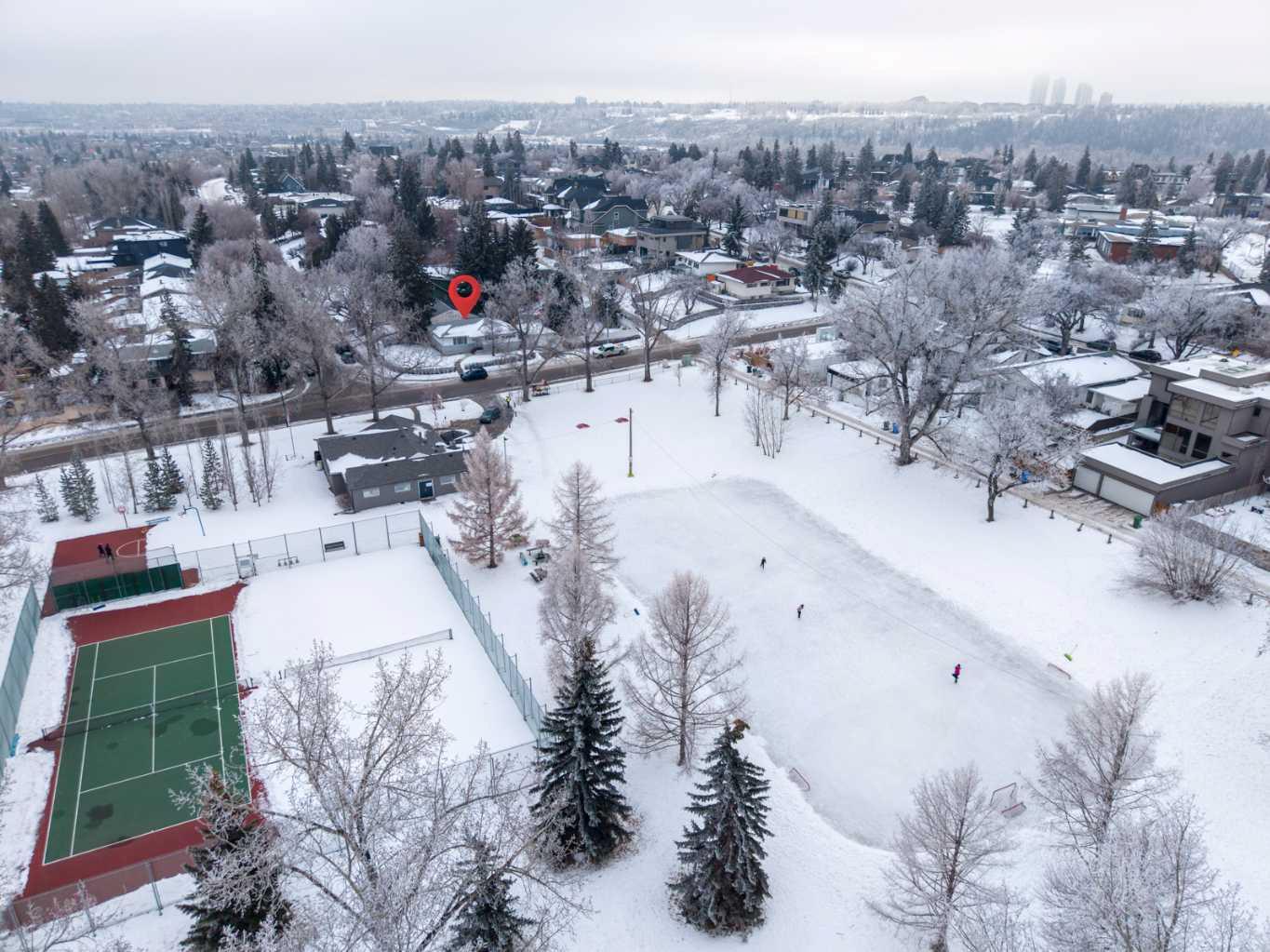 1347 Hamilton Street NW